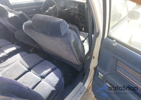 1983 Pontiac Bonneville Brougham из США, поврежденный, VIN 1G2AR69H8DB251966